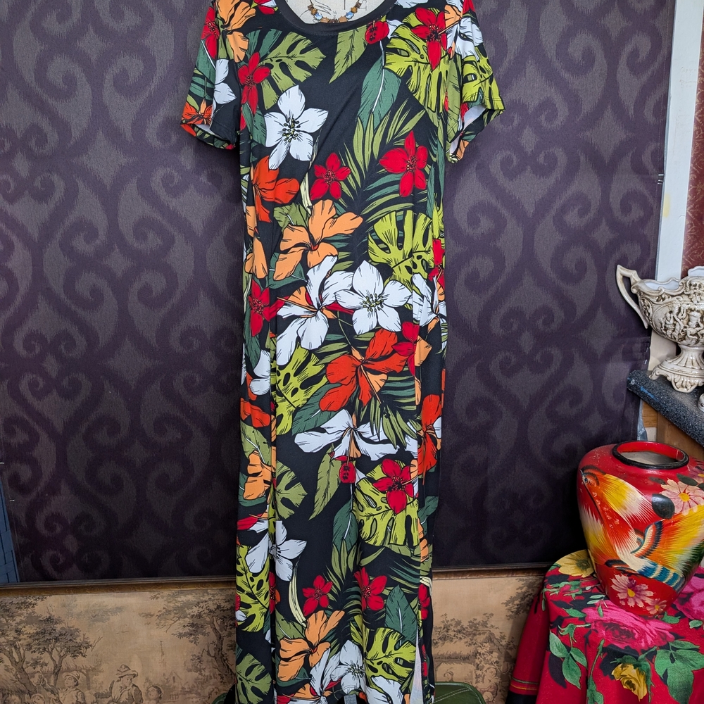 Cuddl Duds Red and White Sundress Short Sleeve Maxi